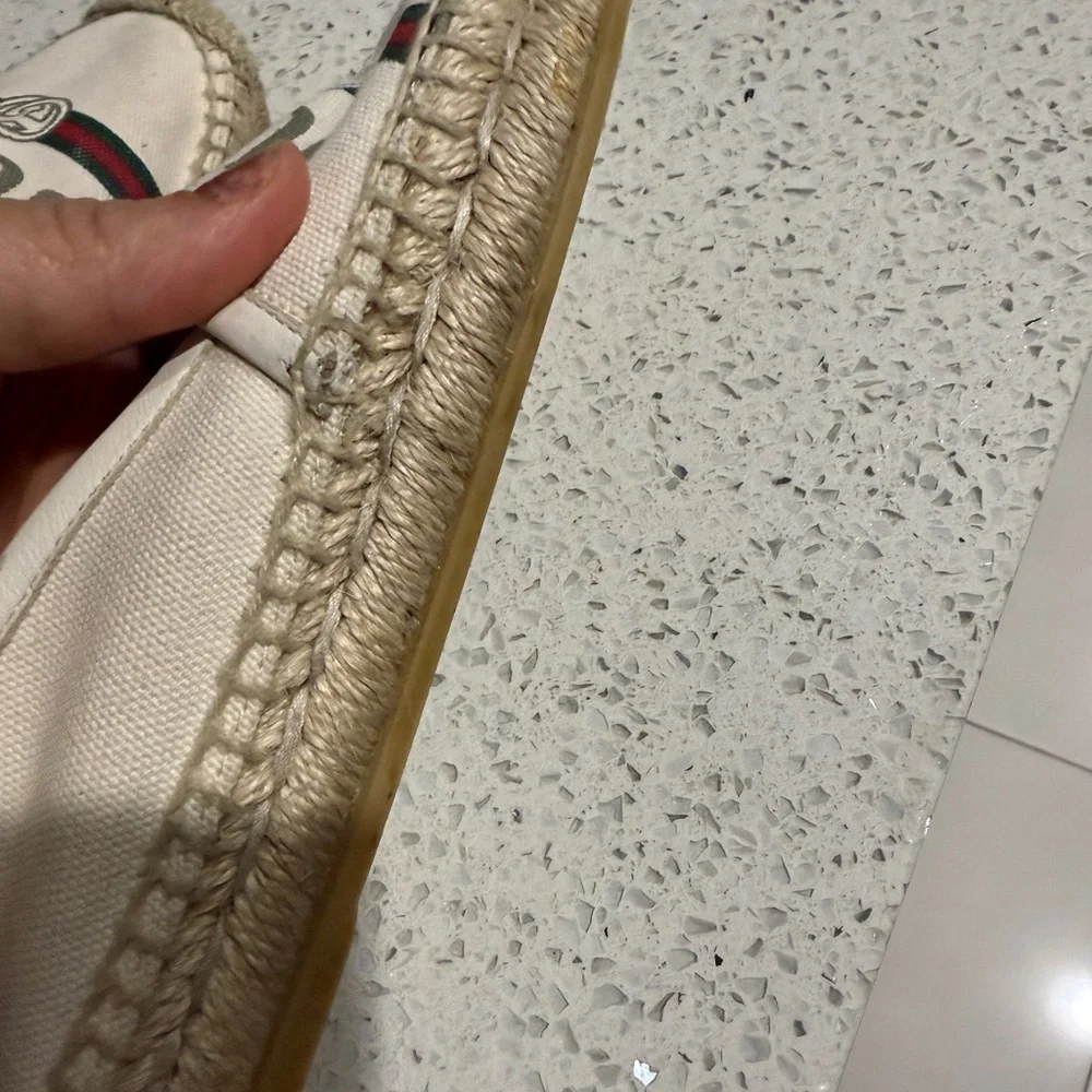 Gucci Women's Beige Espadrilles with Logo - Picture 7 of 11
